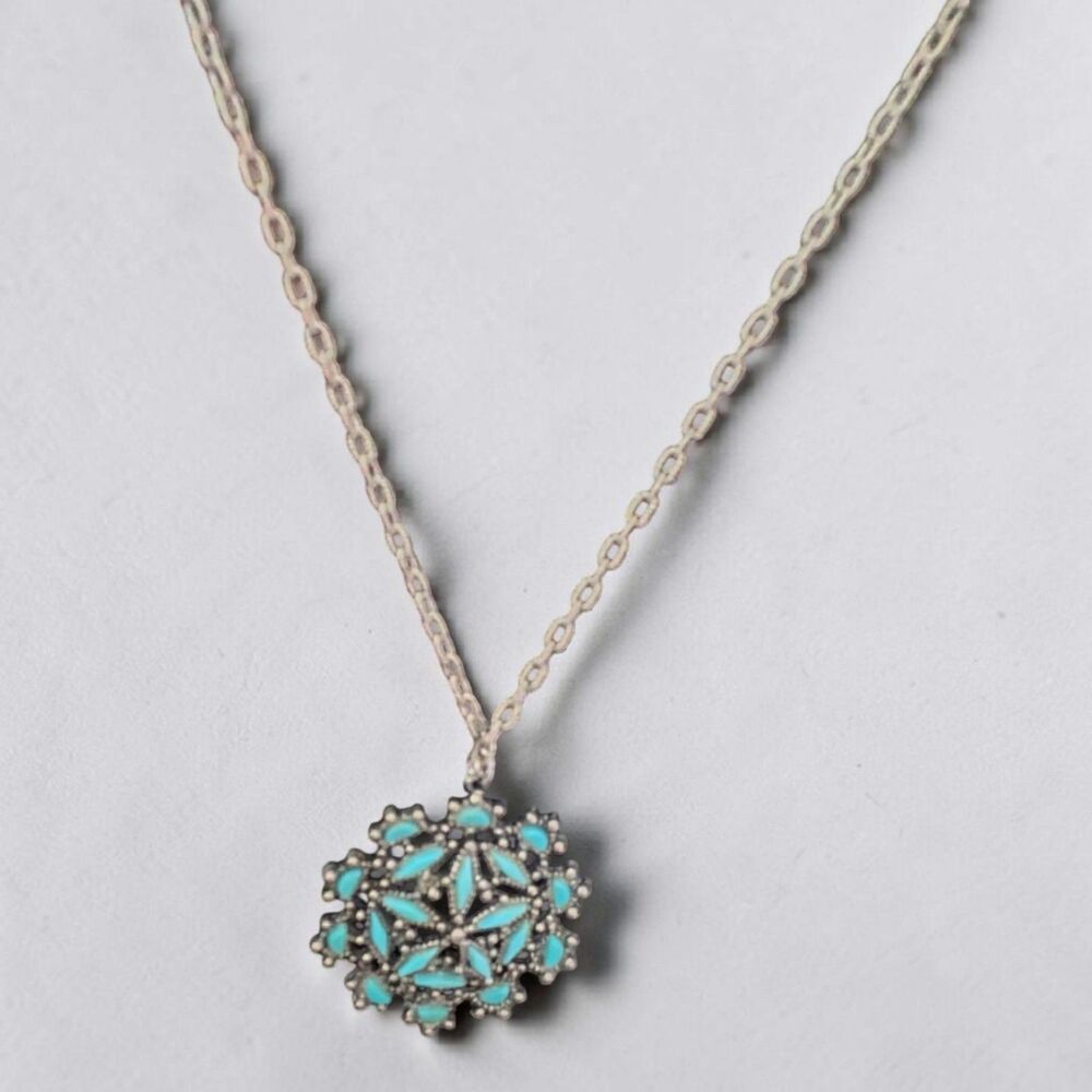 Vintage Turquoise Floral Pendant Necklace, Silver Tone Southwestern Medallion - Picture 4 of 4